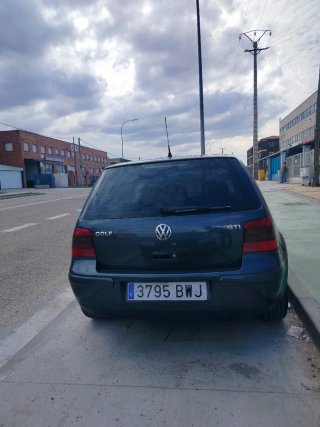 Volkswagen Golf 2002