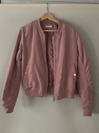 Chaqueta Bomber Rosa Stradivarius