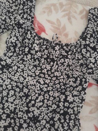 Blusa con estampado floral