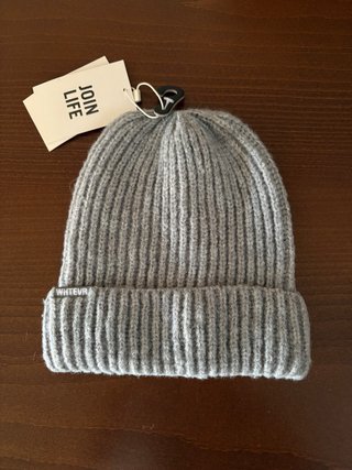 Gorro de lana gris NUEVO