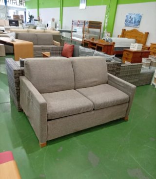 Sofá cama de tela beige