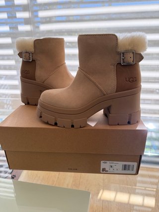 Botines UGG Brooklyn Beige Talla 36