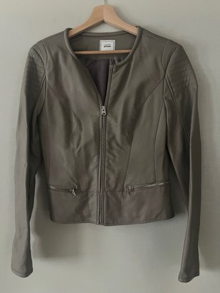 Chaqueta efecto piel Pimkie gris