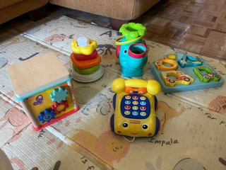 Confezione di 5 giocattoli per bambini