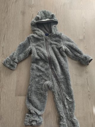 Buzo gris bebé