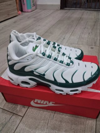 Zapatillas Nike Air Max Plus Blancas y Verdes