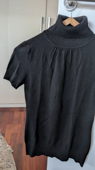 Jersey de cuello alto negro