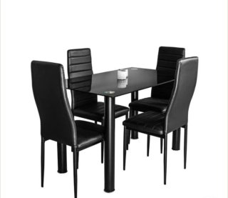 Tavolo da pranzo con piano in vetro