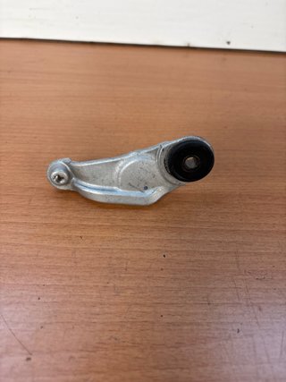 Soporte Depósito Izquierdo Yamaha R1 2004