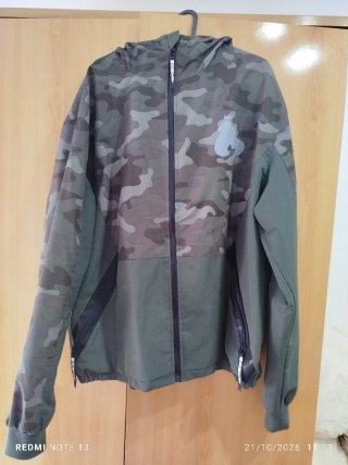 Chaqueta Impermeable Camuflaje