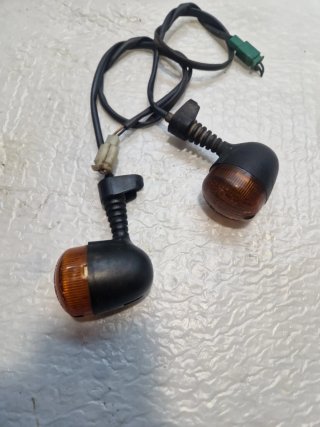 Pareja de intermitentes traseros Yamaha Aerox
