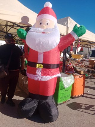 Muñeco de Papá Noel Hinchable mide 3 metros