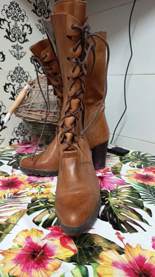 Botas de Piel Marrones Talla 36