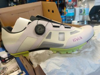 Zapatillas Gravel Fizik