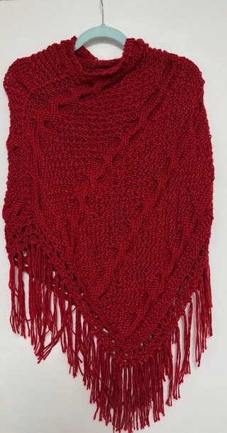 Poncho Tejido a Mano Rojo