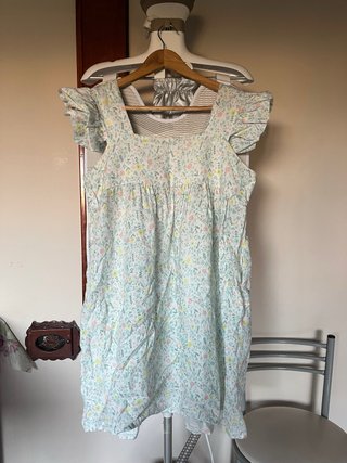 Vestido Floral Blanco con Volantes