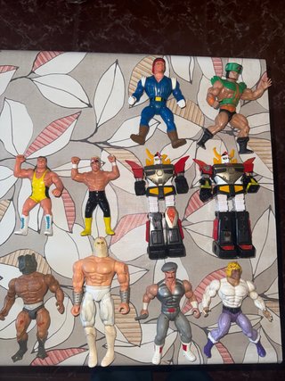 FIGURE DI AZIONE E ROBOT VINTAGE ORIGINALI