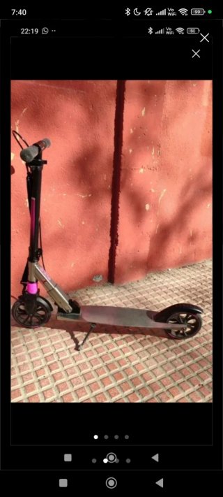 Patinete de dos ruedas con manillar ajustable