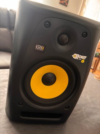 Monitores de estudio KRK Rokit 6