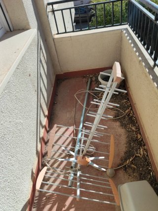 Antena de TV con mástil