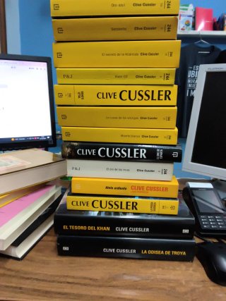 LOTE 15 LIBROS CLIVE CUSSLER