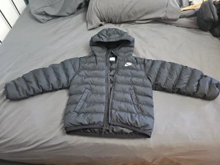 Cazadora Nike Negra
