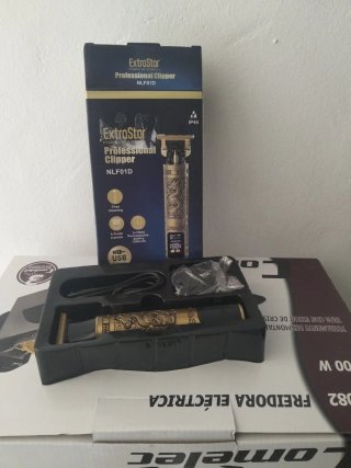 Máquina de Cortar Pelo ExtroStar NLF01D