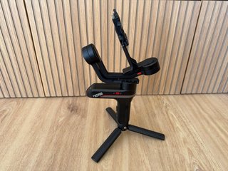Estabilizador Zhiyun Weebill S, cámara profesional