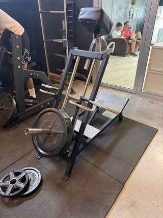 Máquina de remo T-BAR ROW (ERGOTECH)
