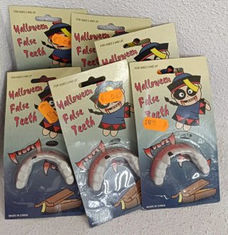 Set de 6 Dentaduras de Drácula para Disfraz