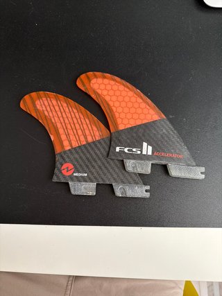 Quillas FCS II Accelerator Talla M