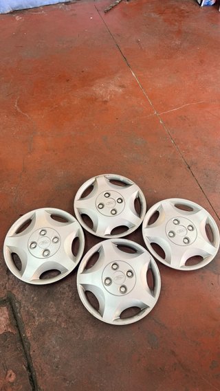 Juego de 4 Tapacubos Originales Ford Focus mk1 14”