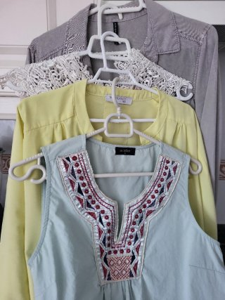 Lote de 3 camisas de mujer