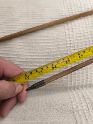 6 Flechas de Madera con Plumas Naturales