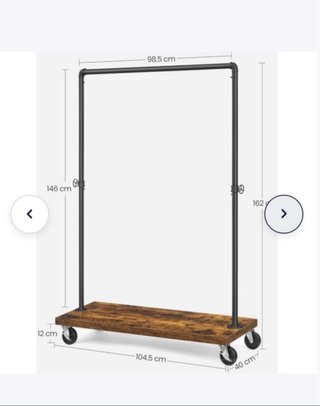 Perchero de Hierro y Madera con Ruedas