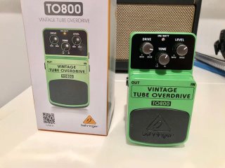 Pedal Behringer Vintage Tube Overdrive TO800