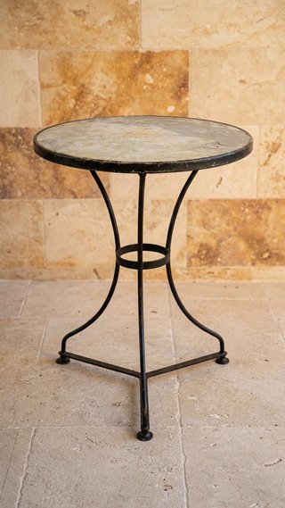 Mesa alta velador estilo retro
