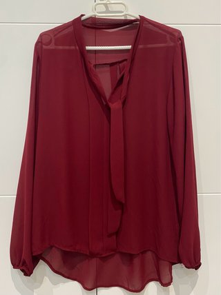 Blusa fluida de manga larga roja