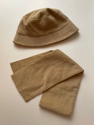 Set Gorro + Bufanda Costa y Soler