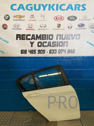 BMW serie 1 F20 puerta trasera derecha