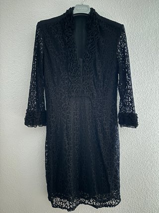 Vestido de encaje negro