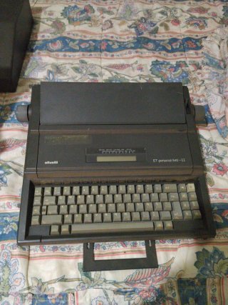 Máquina de escribir Olivetti ET personal 540-II