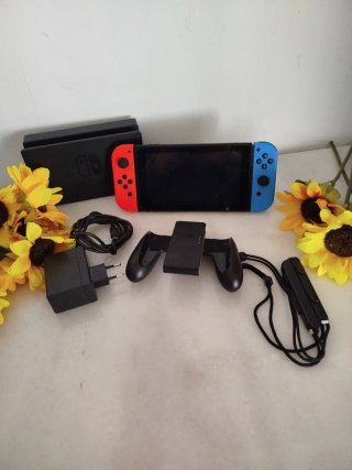 Nintendo Switch + Accesorios