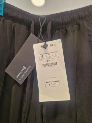 Pantalones Negros Stradivarius Talla S