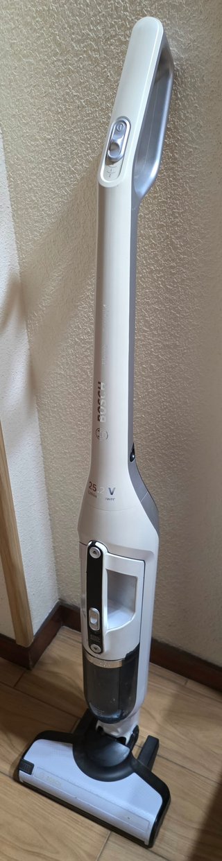 Aspirador Vertical Bosch BCH3K255