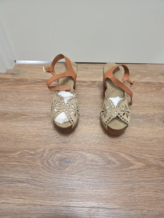 Sandalias de tacón en piel