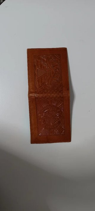 Billetera de Cuero Repujado Calendario Azteca