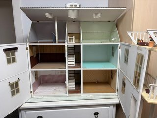 Casa se muñecas vacía