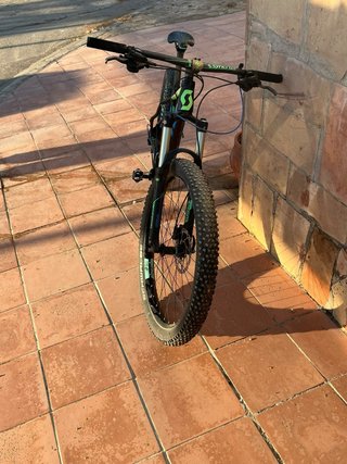 Bicicleta rigida Scott in alluminio leggero