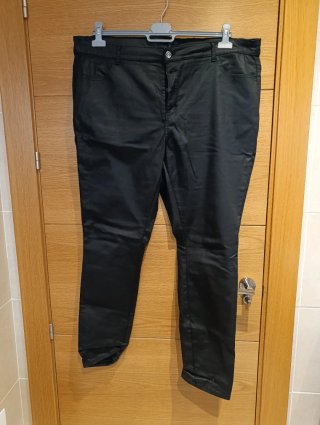 Pantalón Negro